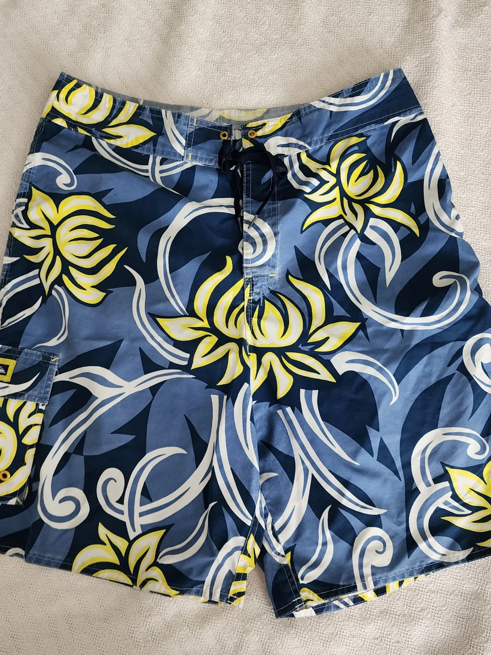 Quiksilver Men’s Blue Yellow Graphic Tribal Floral Swim Boardshorts Sz 35